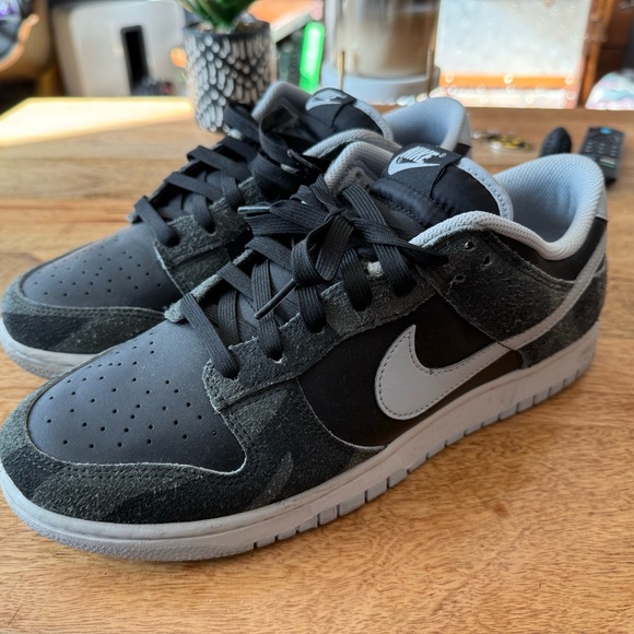 Nike Dunk Low ‘Animal Pack’ - Zebra - Picture 2 of 2